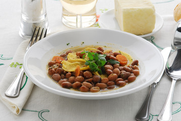 Pasta e fagioli Pasta and beans