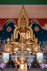 Fototapeta premium Beautiful golden Buddha