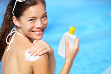 Sunscreen / sunblock woman