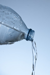 Fototapeta na wymiar Blank water bottle