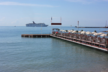 vue sur un bateau de croisière