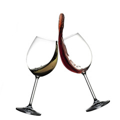 Splashing glasses of wine
