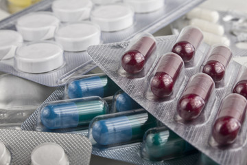 Tablets with pills