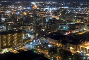 Kussenhoes Aerial view of San Antonio, Texas at night © Aneese
