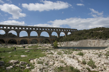 Fototapeta na wymiar Aquädukt - Pont du Gard