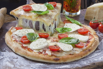 Pizza Mozzarella - 40734632