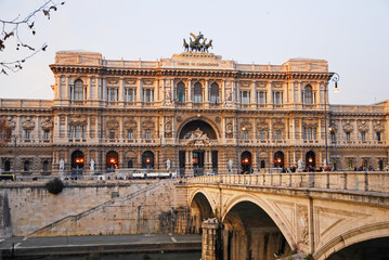 Fototapeta na wymiar Rzym Sala Sprawiedliwości, zwany Palazzaccio, siedziba Trybunału.