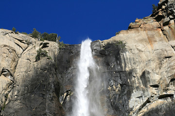 Fototapeta na wymiar Wodospad w Parku Narodowym Yosemite Kalifornii