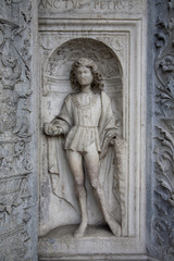 Fototapeta na wymiar dachówka katedry Como