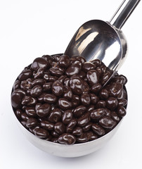 chocolate covered raisins