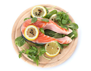 Red fish with lemon and parsley