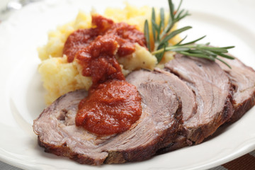 Rolled brisket with mashed potato