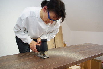 Arbeitsplatte aussägen