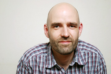 Fototapeta premium Lächelnder Mann