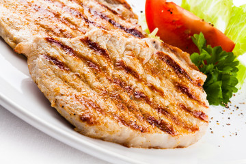 Grilled steak and vegetables