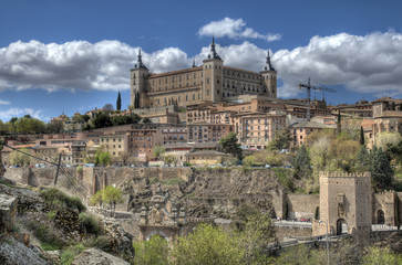Fototapeta na wymiar Alcazar w Toledo
