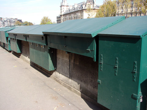 kiosque des quais de la Seine