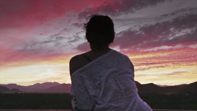 Gir;l watching oasi in mulege