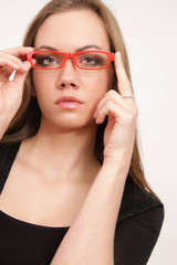 Frau mit roter Brille #2
