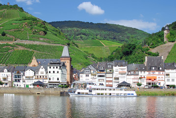 Fototapeta na wymiar Słynne miasto wino z Zell an der Mosel