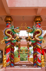 Chinese style dragon statue