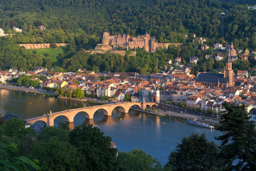 Fototapeta na wymiar romantyczny Heidelberg