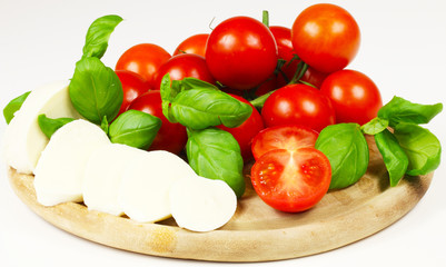 Tomaten, Basilikum und Mozzarella