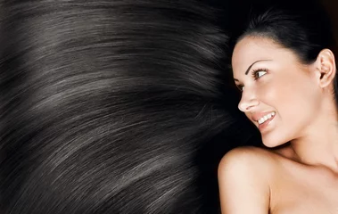 Photo sur Plexiglas Salon de coiffure woman with long healthy shiny hair