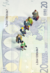 Miniature queue twenty euros