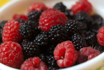 Blackberry and raspberry closeup