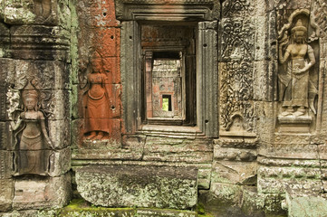 Fototapeta na wymiar Devata, Preah Khan Temple, Kambodża