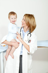 &Auml;rztin mit baby