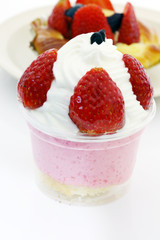 Strawberry mousse cake