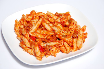 PLATO DE MACARRONES CON TOMATE. PLATOS COCINADOS