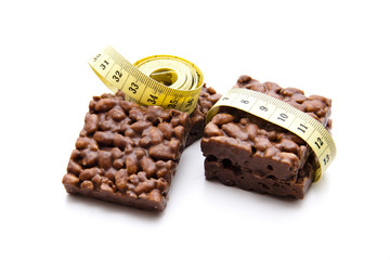 Puffreis mit Maßband