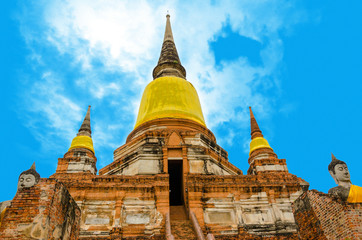 Naklejka premium Pagoda at Wat Chaiwattanaram Temple, Ayutthaya, Thailand
