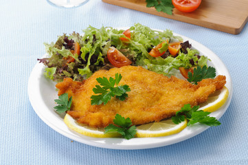 Cotoletta di pollo con verdure