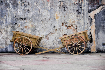 Carros antiguos en el fuerte de San Cristobal, Puerto Rico