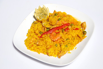 PAELLA VALENCIANA. PLATOS COCINADOS