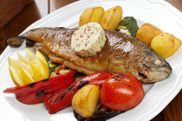 fish with vegetables