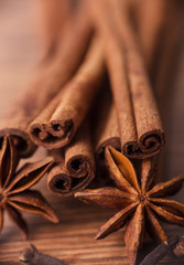 Obraz na płótnie Canvas Closeup of cinnamon sticks and anise stars spices