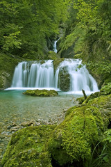 Obraz premium Kleiner Wasserfall im Allgäu