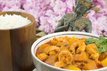 Thai Red Curry with prawns, pumpkin & mango served with rice