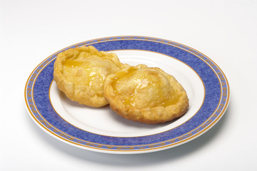 seadas dolce tipico sardo con il miele