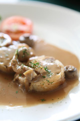 Vol au vent stuffed with chicken and creamy sauce