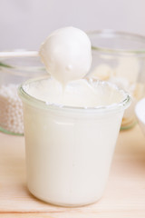 weiße Cake Pop Glasur