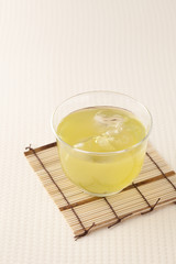 冷茶、緑茶