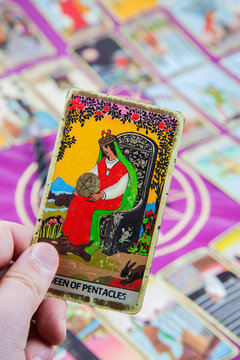 Queen of Pentacles, Tarot card, Major Arcana