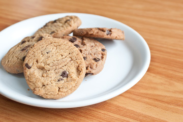 chocolate chips cookies.