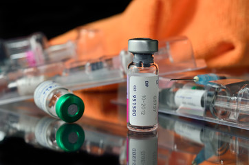 kit vaccin,injection,seringues,hopital,soins,laboratoire